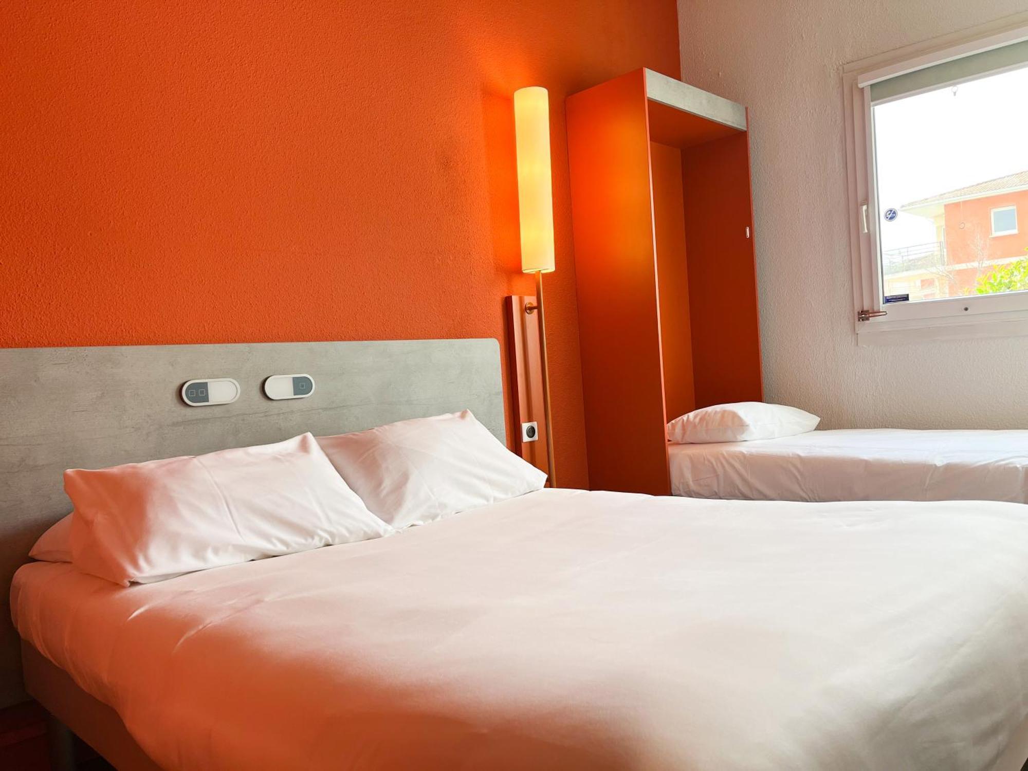 Ibis Budget Saint Christol Les Ales Екстер'єр фото