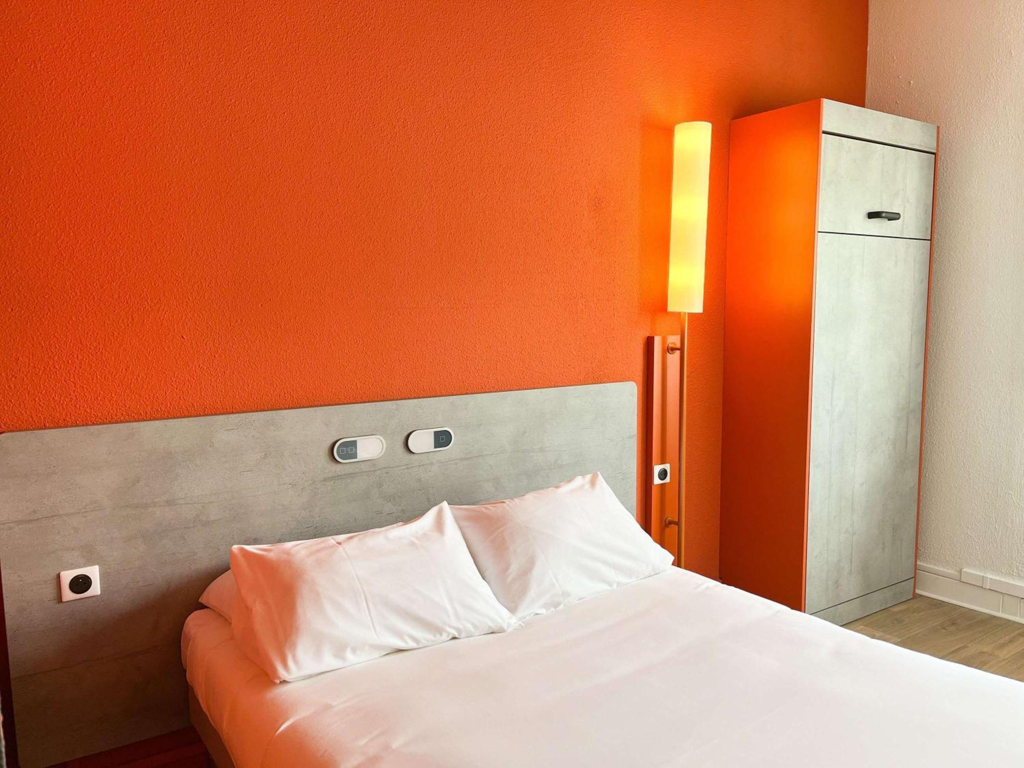 Ibis Budget Saint Christol Les Ales Екстер'єр фото