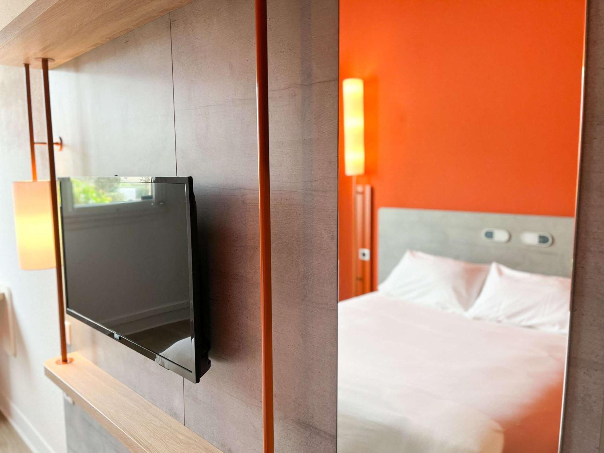 Ibis Budget Saint Christol Les Ales Екстер'єр фото