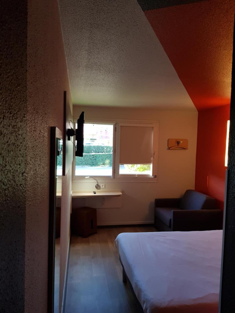 Ibis Budget Saint Christol Les Ales Екстер'єр фото